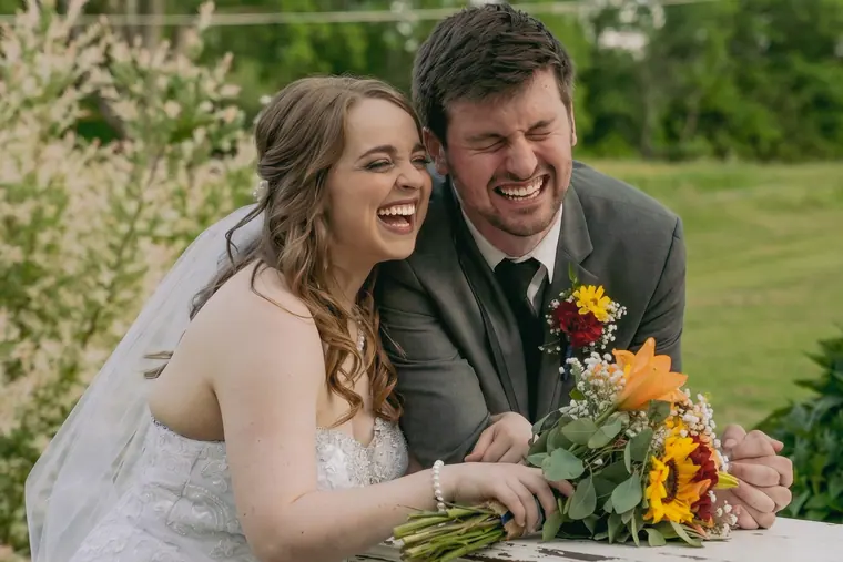 Sunflowers and a laugh — HyperLens Studio wedding photography, Florida